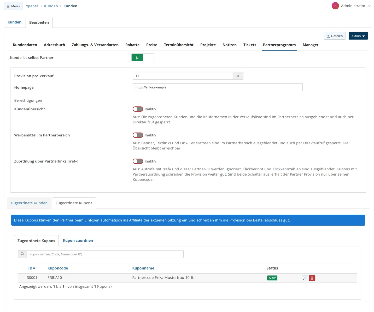 Kundenmaske von Erika Musterfrau, Reiter „Partnerprogramm“: Kunde ist selbst Partner = ja, Provision pro Verkauf 15 %, Homepage https://erika.example, unter „Berechtigungen“ Kundenübersicht, Werbemittel im Partnerbereich und Zuordnung über Partnerlinks (?ref=) inaktiv, darunter der Unterreiter „Zugeordnete Kupons“ mit dem Kupon ERIKA10