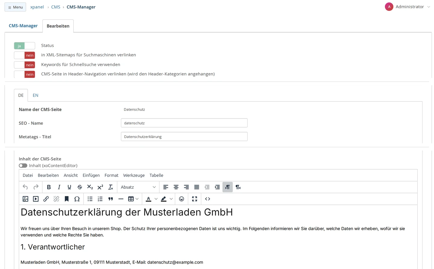 CMS-Manager, Seite Datenschutz in Bearbeitung in drei Ausschnitten: grau gesperrter Statusschalter über den Schaltern für XML-Sitemap, Schnellsuche und Header-Navigation, ohne Schalter Shop Contentseite; Sprachreiter DE und EN mit festem Seitennamen Datenschutz, SEO-Name und Metatags-Titel; Textfeld Inhalt der CMS-Seite mit dem Anfang einer Datenschutzerklärung der Musterladen GmbH